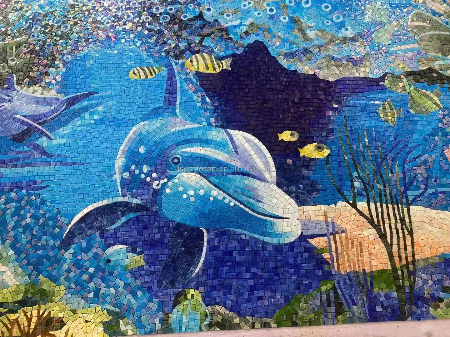 Sea turtle art glass mosaic painting for high-end bathroom decoration 