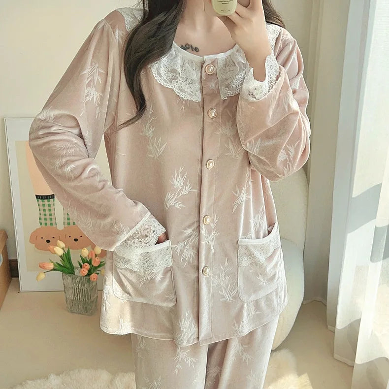 SAMWESTART Princess Gold Velvet Pajamas Set