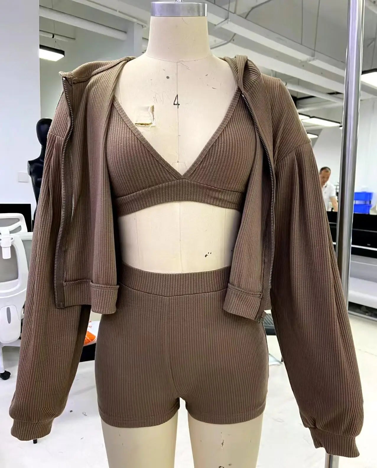 Bộ Đồ Thể Thao 2 Món Áo Hoodie & Quần Short Nữ