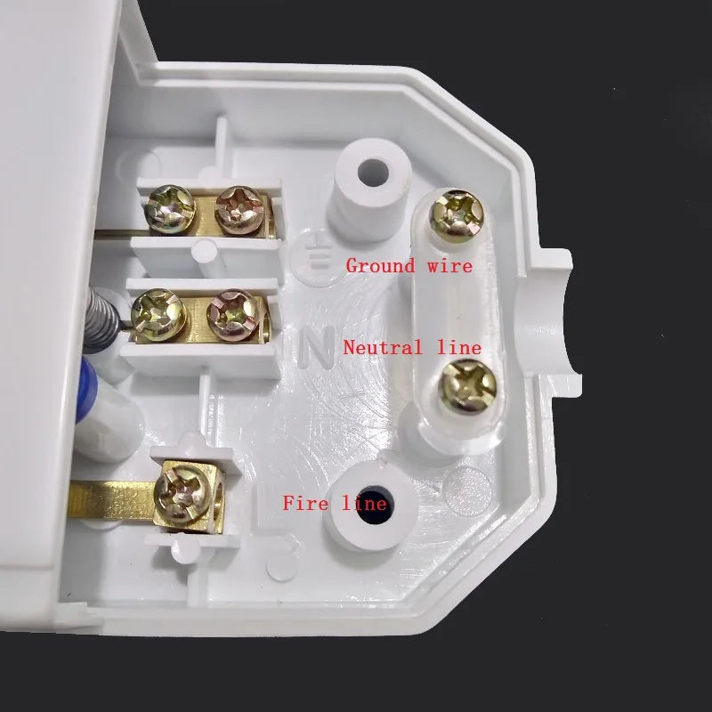 Ổ Cắm Đa Năng 3-6 Lỗ Chuyển Đổi Quốc Tế 2500W - Daisan Mart