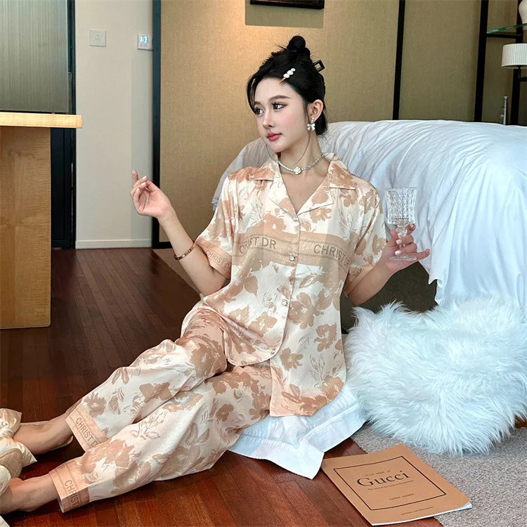 Bộ Đồ Ngủ Nữ Lụa 3 Món Hoa Ngọt Ngào Sang Trọng