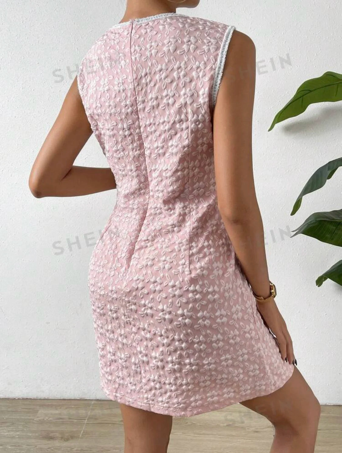 Vải Jacquard 3D Hoa Nổi Cho Đầm Nữ & Trang Phục Nhà - Daisan Mart