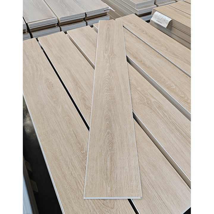 Fireproof 5mm 6mm 8mm Waterproof Piso Lvt plastic floor Click lock Luxury Spc wooden floor 