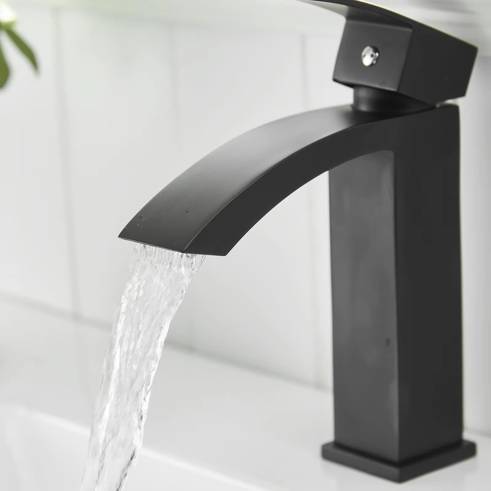 Bathroom Water Tap Bathroom Basin Faucets Black Single Handle Brass Stainless Steel Carton Box Modern Contemporary Basin Faucets - Daisan Mart