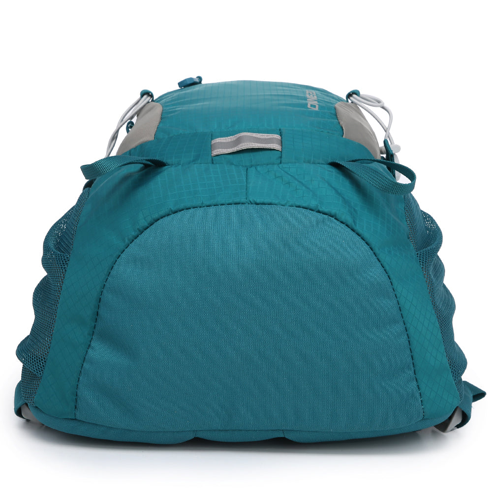 Ultra-lightweight anti-wear outdoor sports mountaineering hiking multi-function backpack 