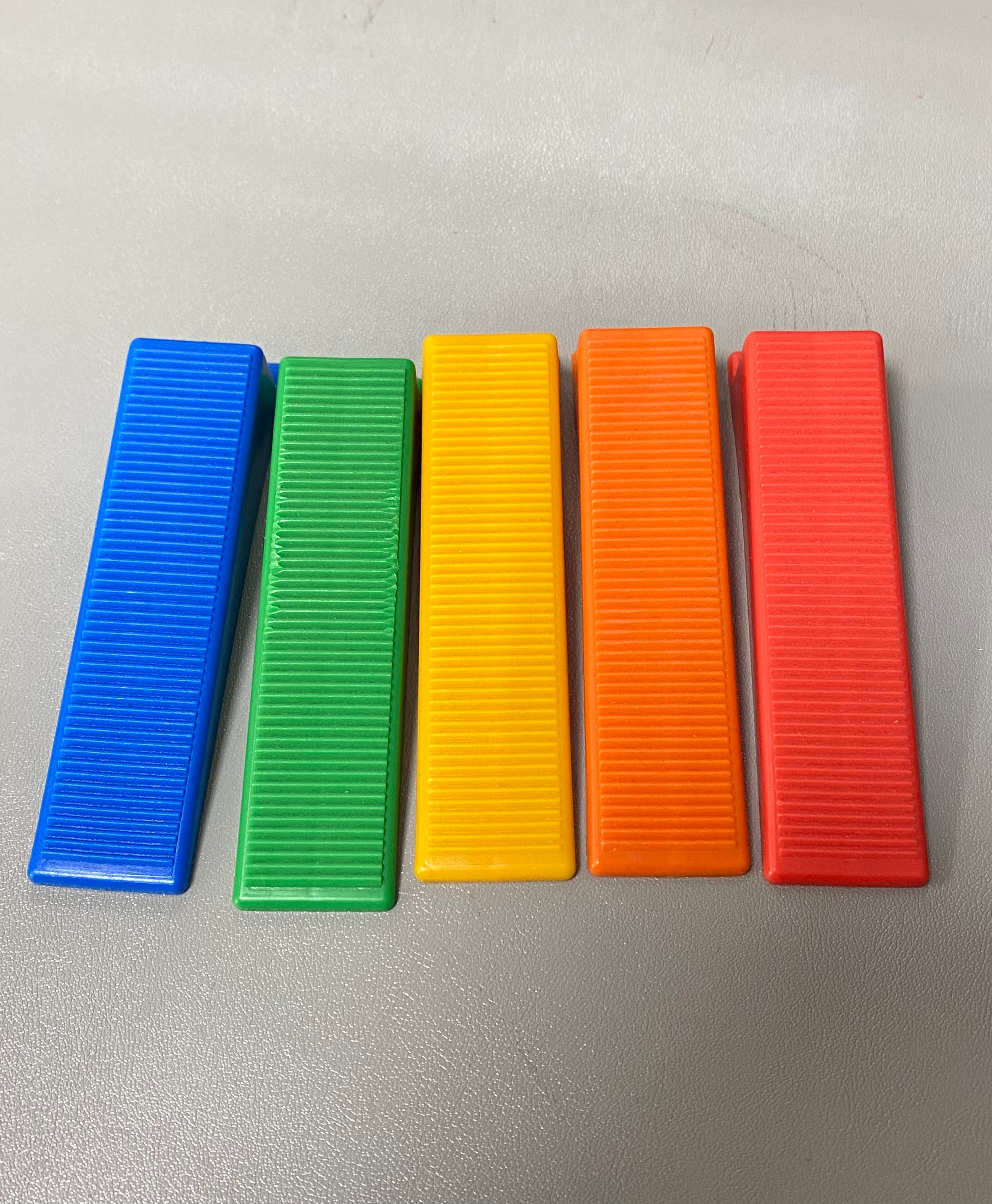 1.0mm leveling system for wall and floor tiling 