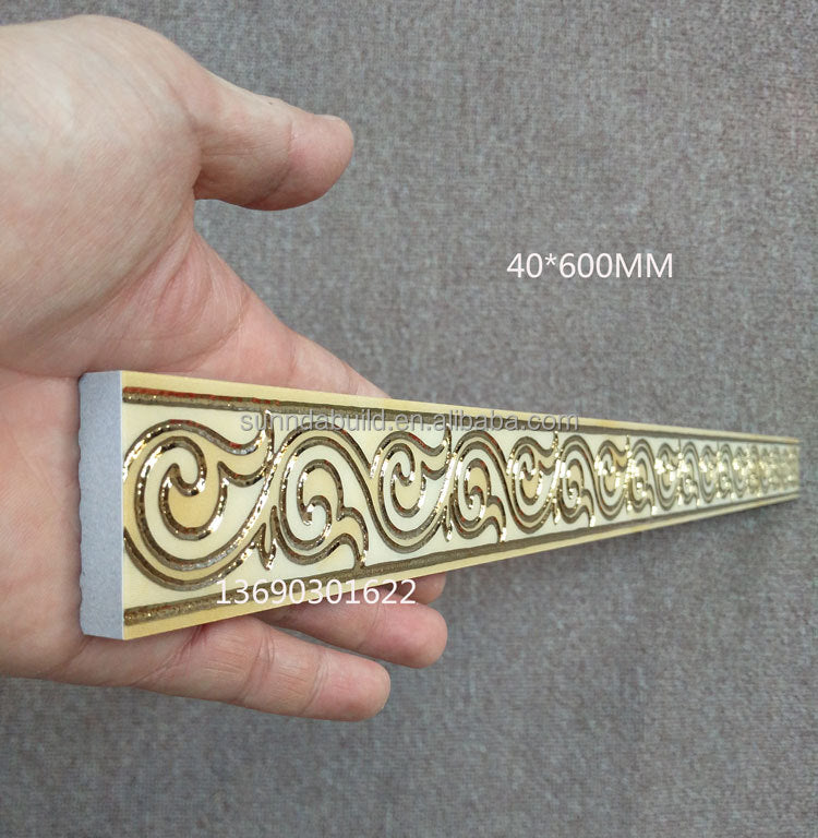 Ốp tường gạch men gốm 30cm, viền vàng