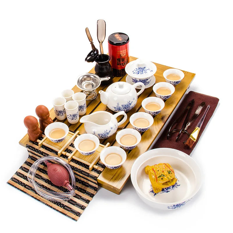 Bàn Trà Gỗ Truyền Thống Kèm Bộ Ấm Chén Tử Sa