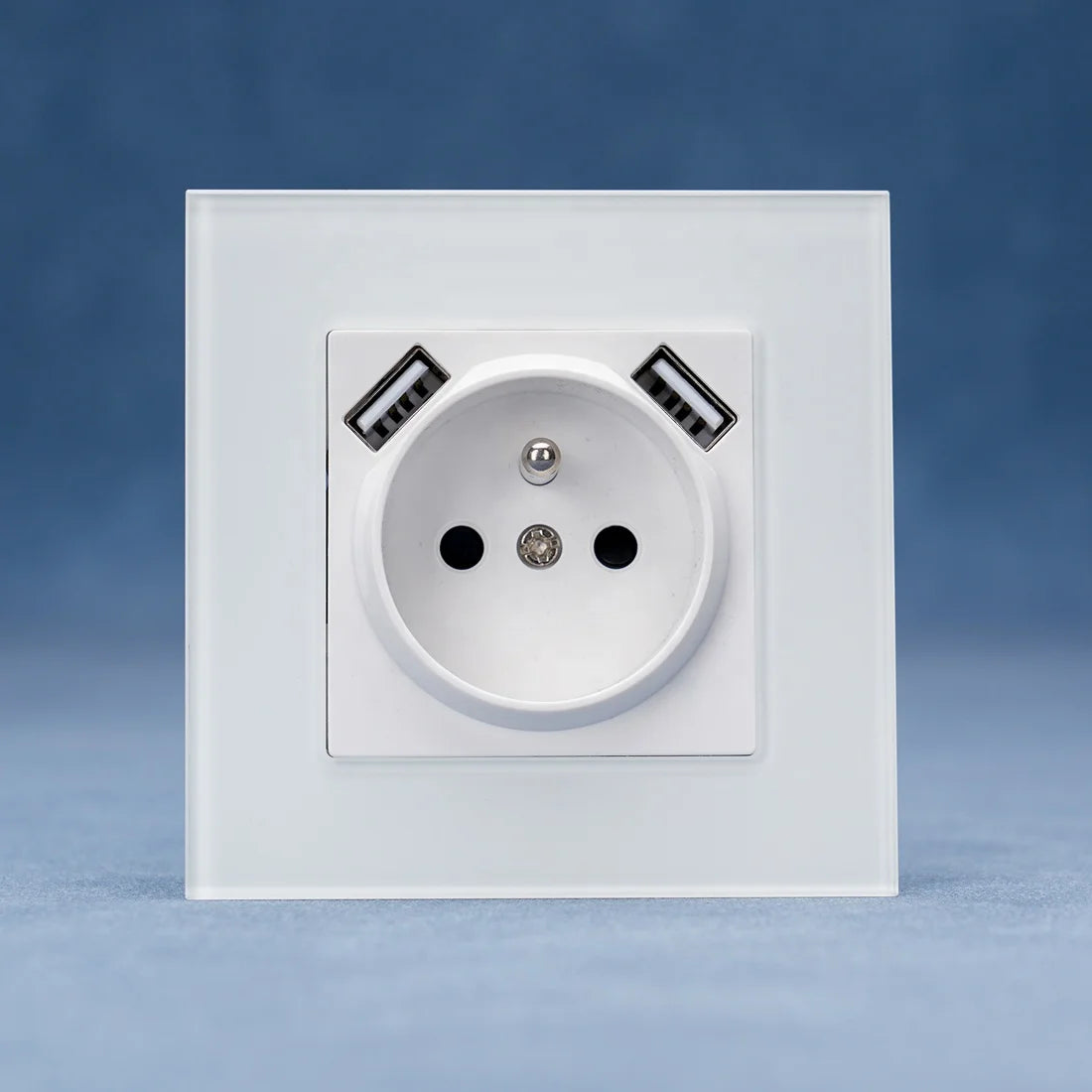 Ổ Cắm Kính Châu Âu USB Nhanh 240V A+A DC5V 2.1A