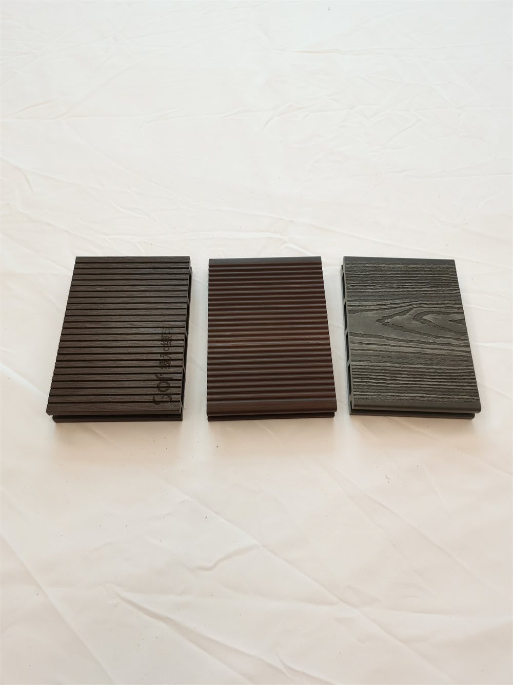 Custom modern design outdoor garden cladding, hollow extruded wood plastic composite flooring with accessories, waterproof, anti-slip 