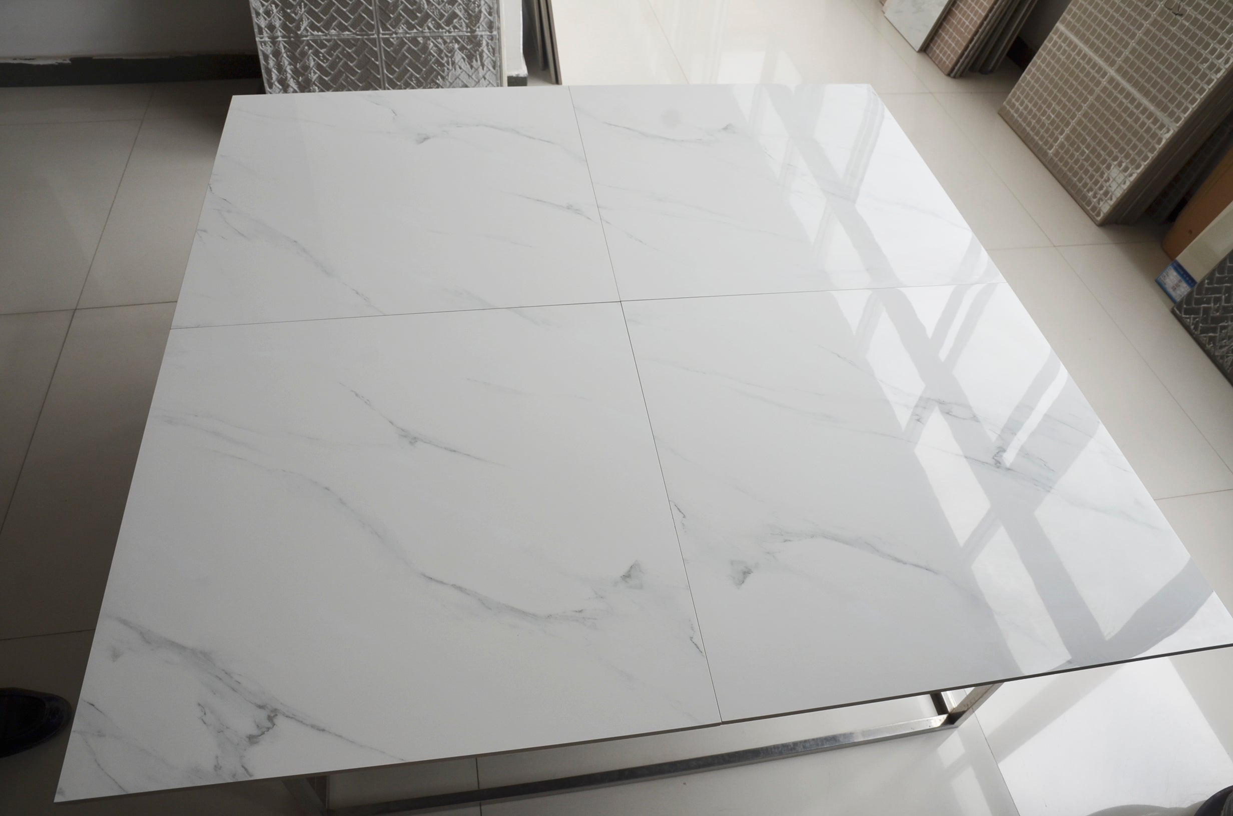 White Marble Floor Tiles Factory Price Apartment