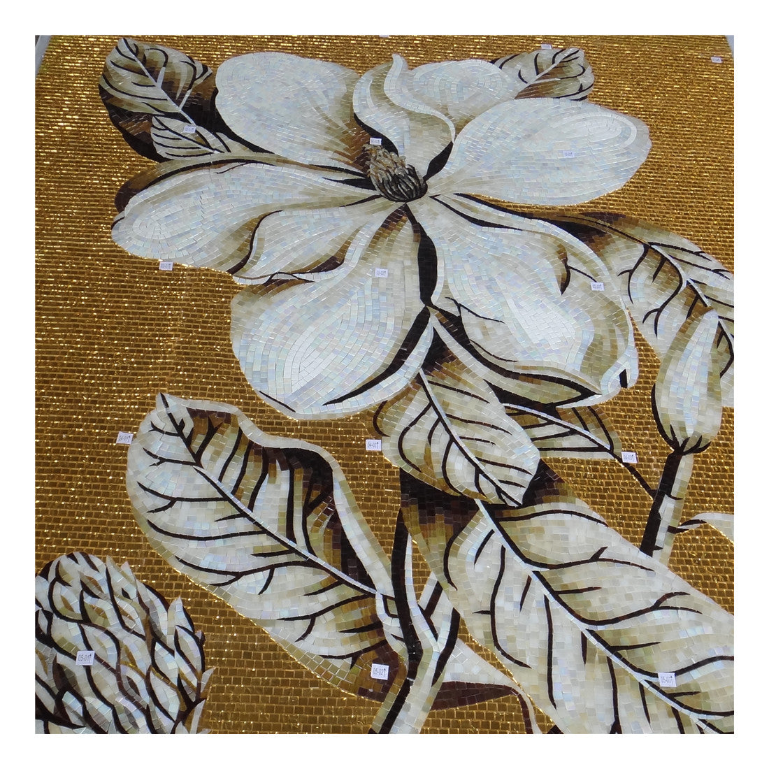 Handmade glass mosaic wall sticker with floral pattern