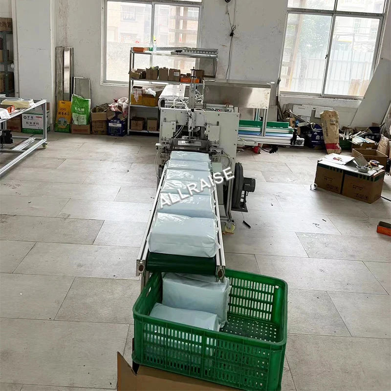 Máy Đóng Gói Tự Động Băng Vệ Sinh & Tã Em Bé - Daisan Mart