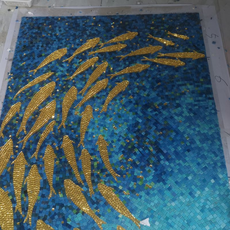 Crystal glass mosaic painting with blue river goldfish motif for beautiful decoration 