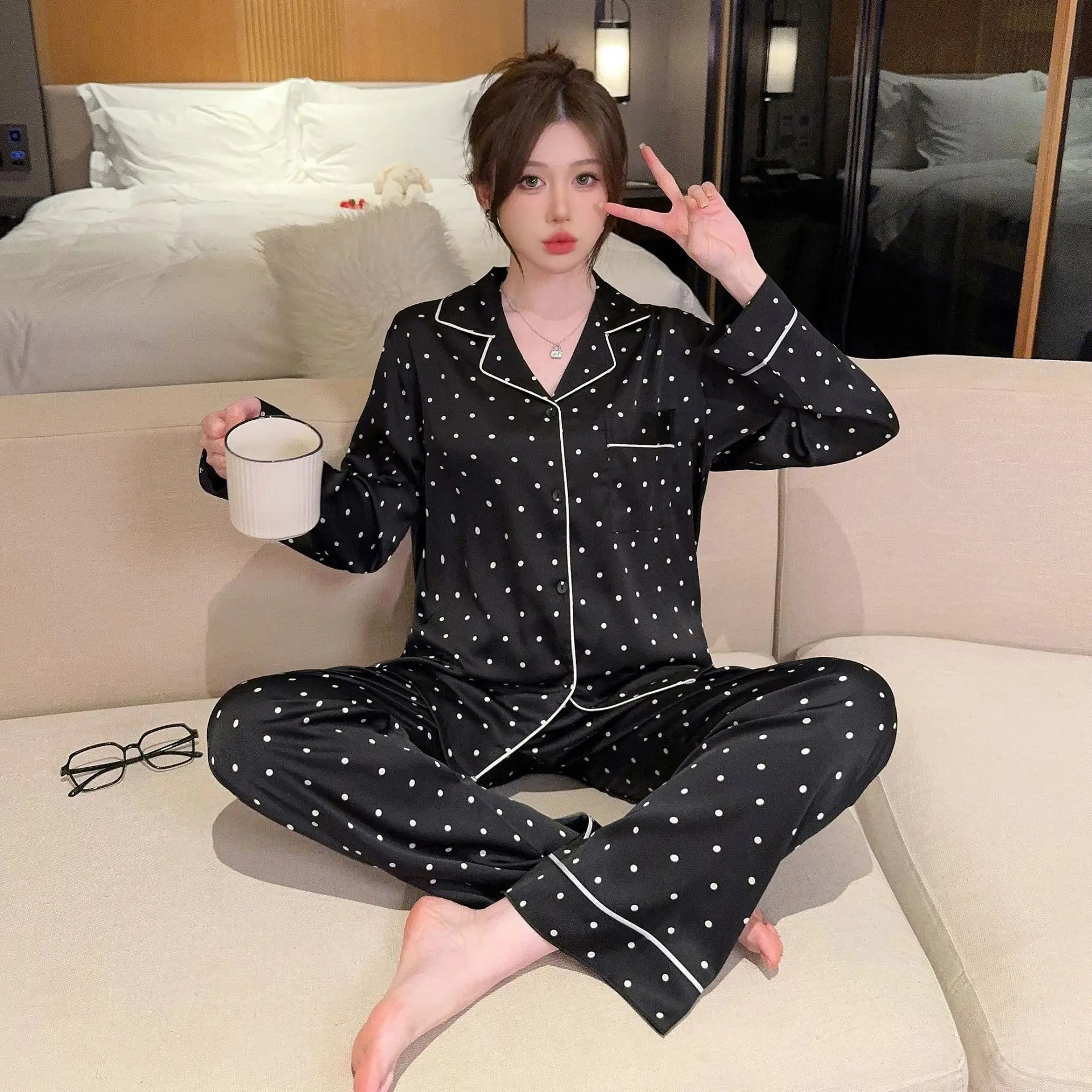 SamweStart 2024 high-end polka dot cold silk pajamas