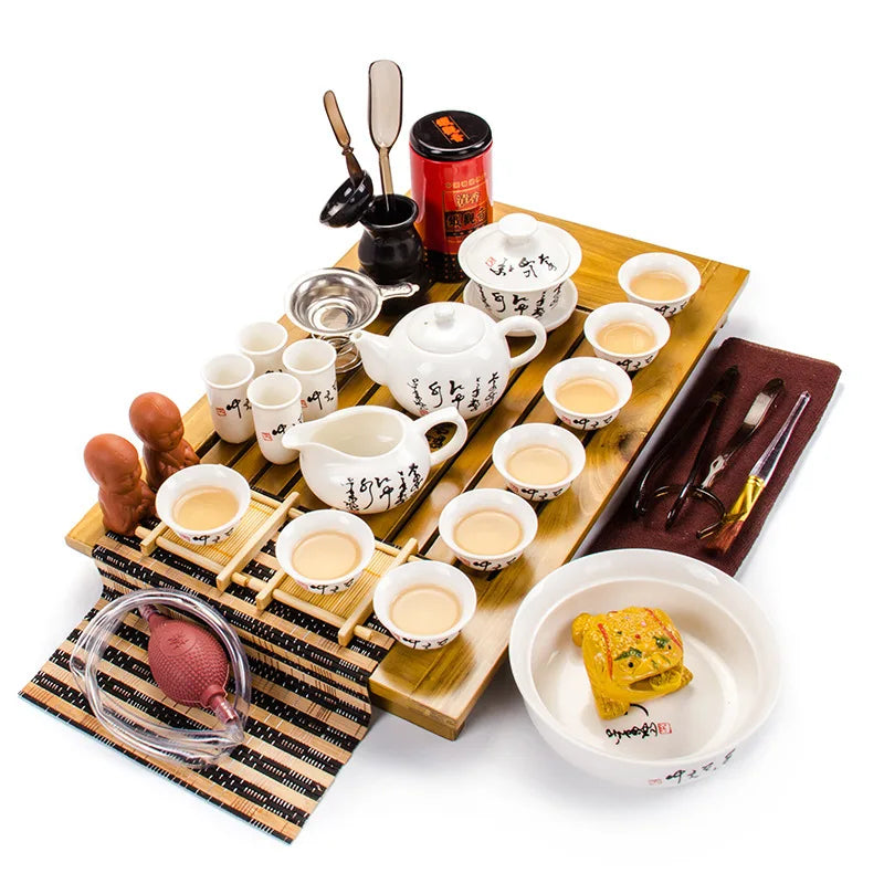 Bàn Trà Gỗ Truyền Thống Kèm Bộ Ấm Chén Tử Sa