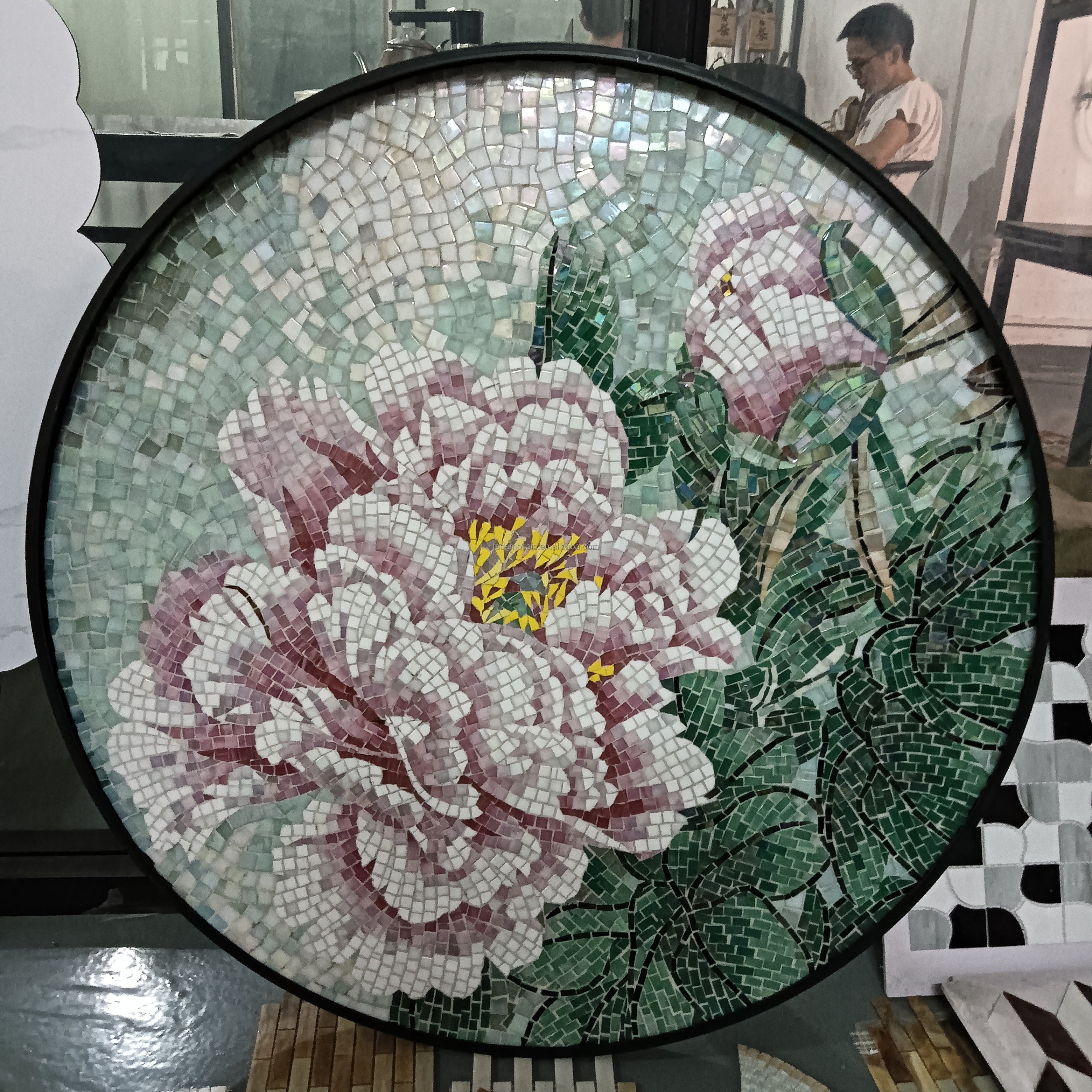 Handmade glass mosaic flower table decoration 