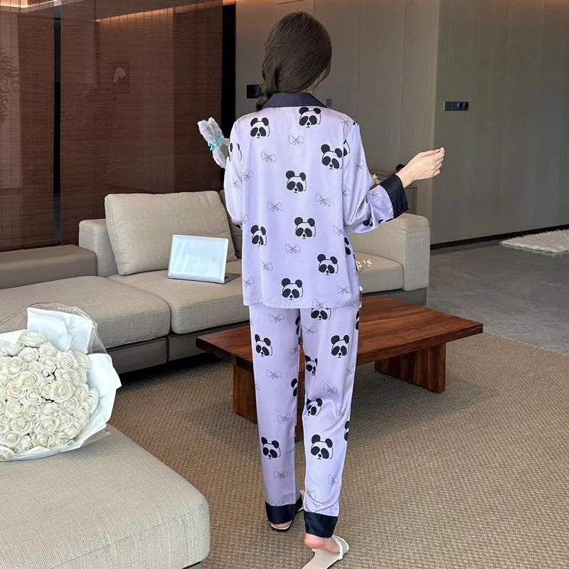 Bộ Đồ Ngủ Nữ Thu 2024: Lụa Băng Gấu Tím Dễ Thương