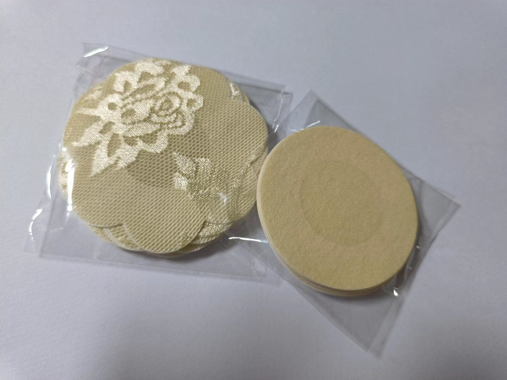 Miếng Dán Ngực Vô Hình Dùng Một Lần, Băng Dán Nâng Ngực Dùng Một Lần và Miếng Đệm Đầu Ngực, Miếng Dán Ngực Gợi Cảm, Miếng Che Nhũ Hoa Silicon Tái Sử Dụng Dành Cho Nữ - Daisan Mart