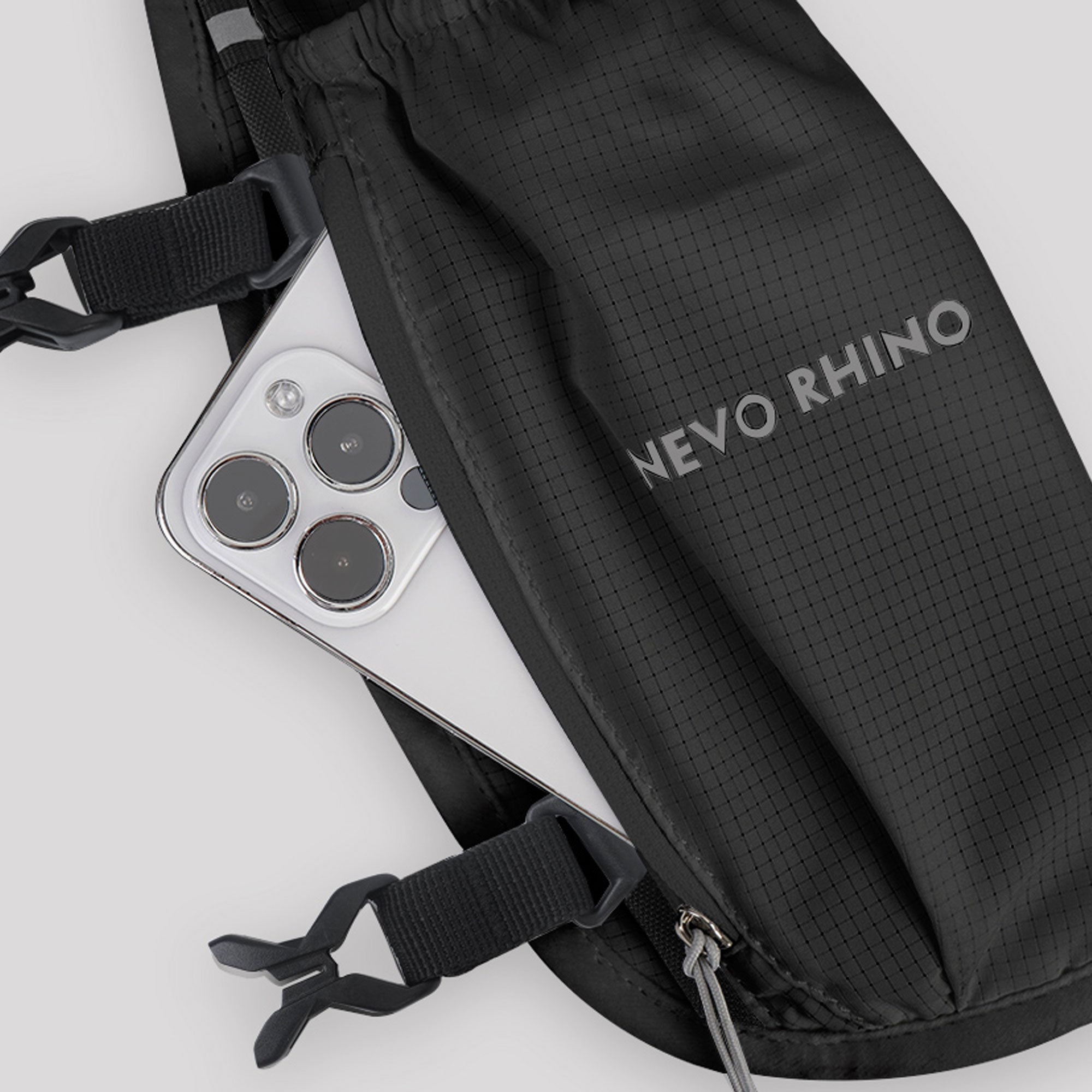 New design outdoor vest with 1.5L water bag 