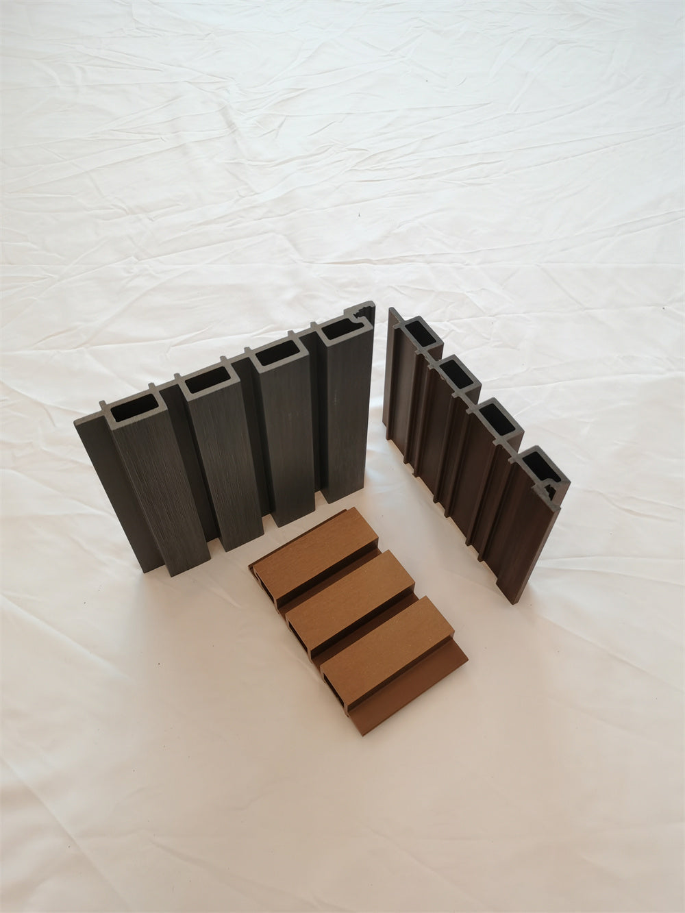 Tấm ốp tường WPC 3D rãnh dễ lắp đặt ngoài trời