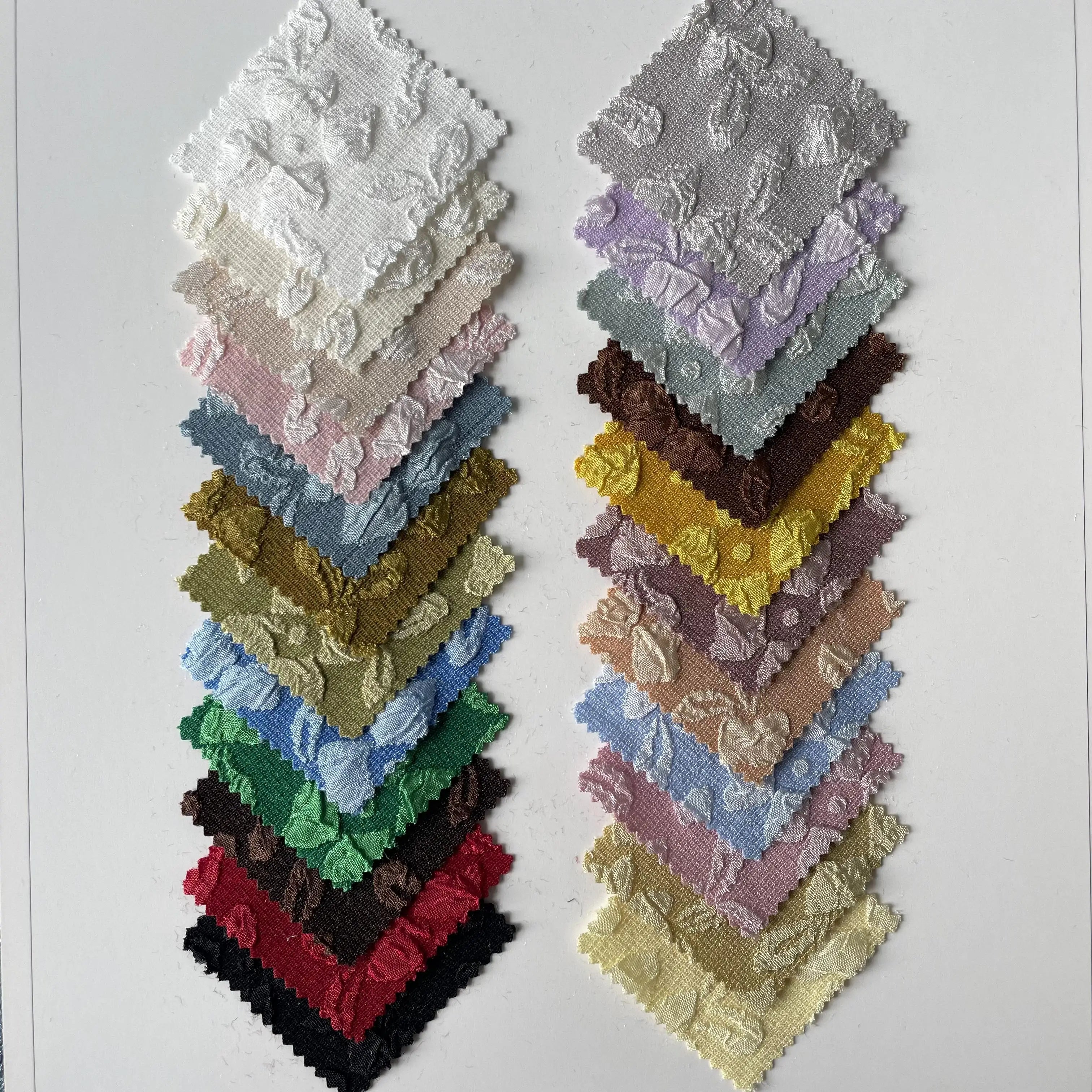 Vải Jacquard 3D Hoa Nổi Cho Đầm Nữ & Trang Phục Nhà