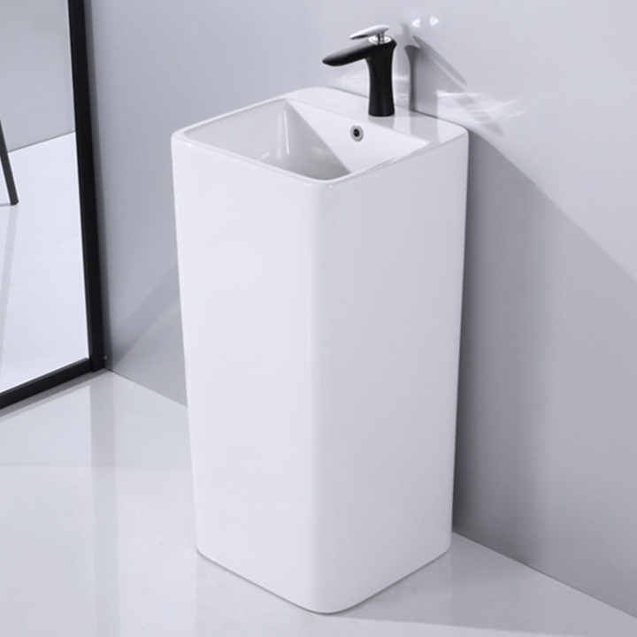 One-piece washbasin has a sophisticated look in the bathroom