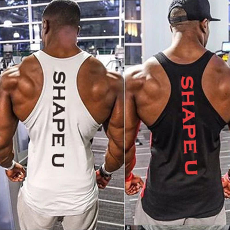 Hai người mặc áo ba lỗ tập thể hình, chữ "SHAPE U", màu trắng và đen, đang đứng quay lưng.