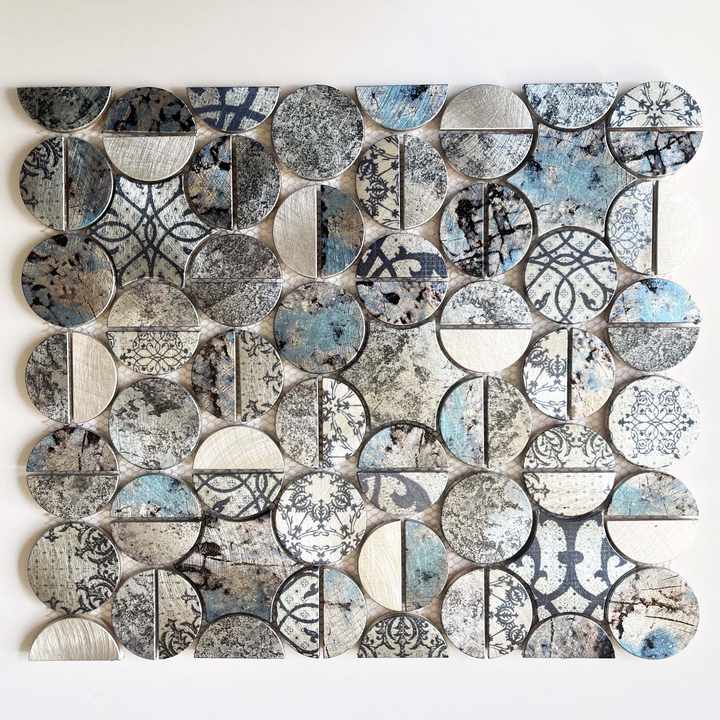 Irregular round and star shaped iridescent aluminum wall tiles modern style, kitchen interior decoration with mosaic tiles 