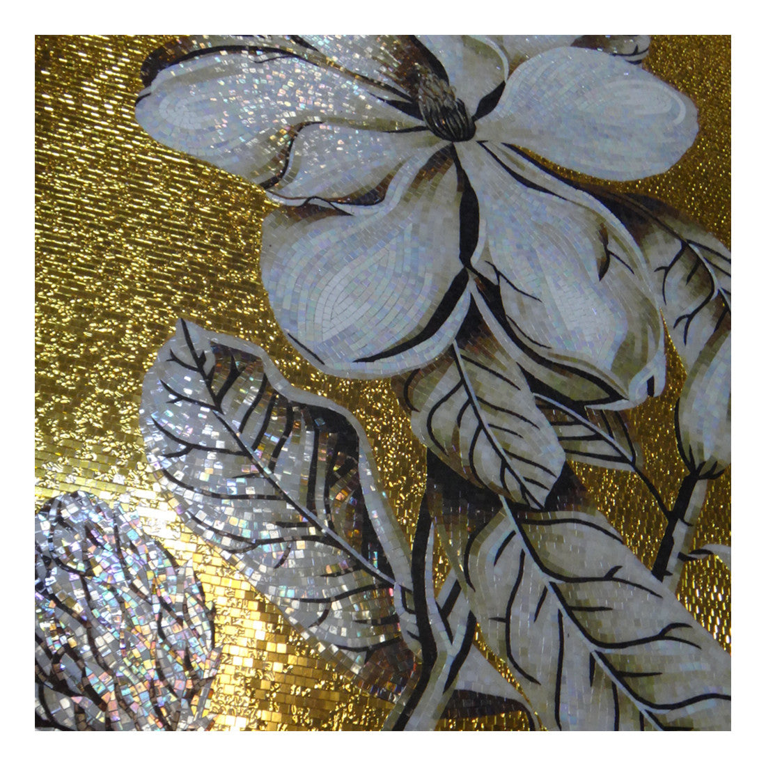 Handmade glass mosaic wall sticker with floral pattern
