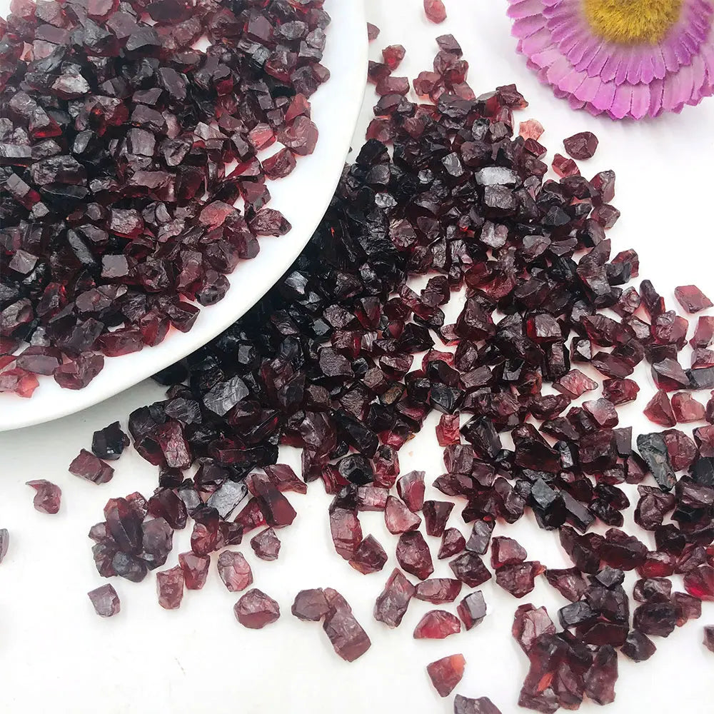 Rough Garnet for Home Decoration &amp; Feng Shui