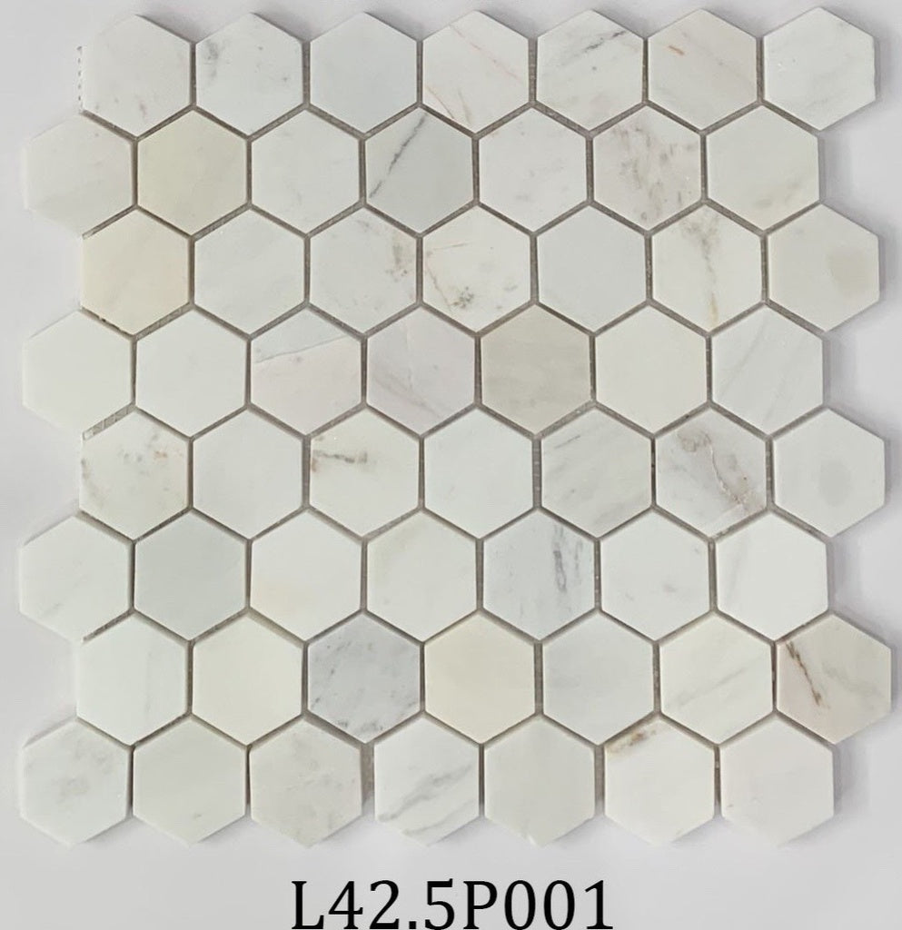 Milky white mosaic stone with glossy hexagonal chip L42.5P001