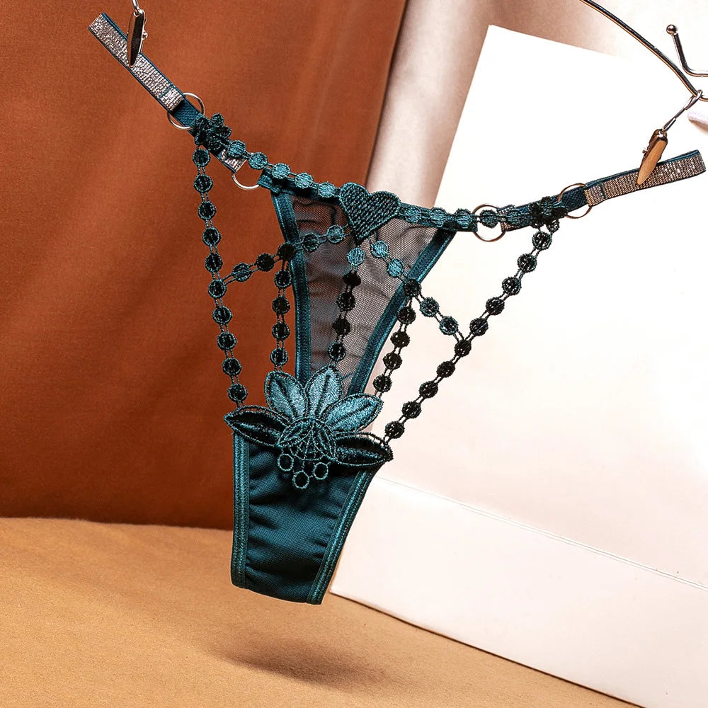 Women's panties Women's Sexy Lace Hollow out Thong Panties Low Waist Transparent G-String Underwear Breathable Female Intimates