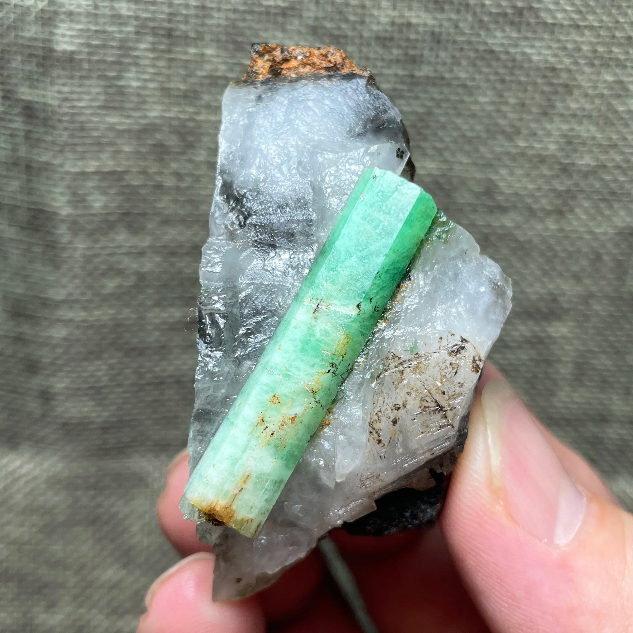 Natural Emerald &amp; Healing Quartz