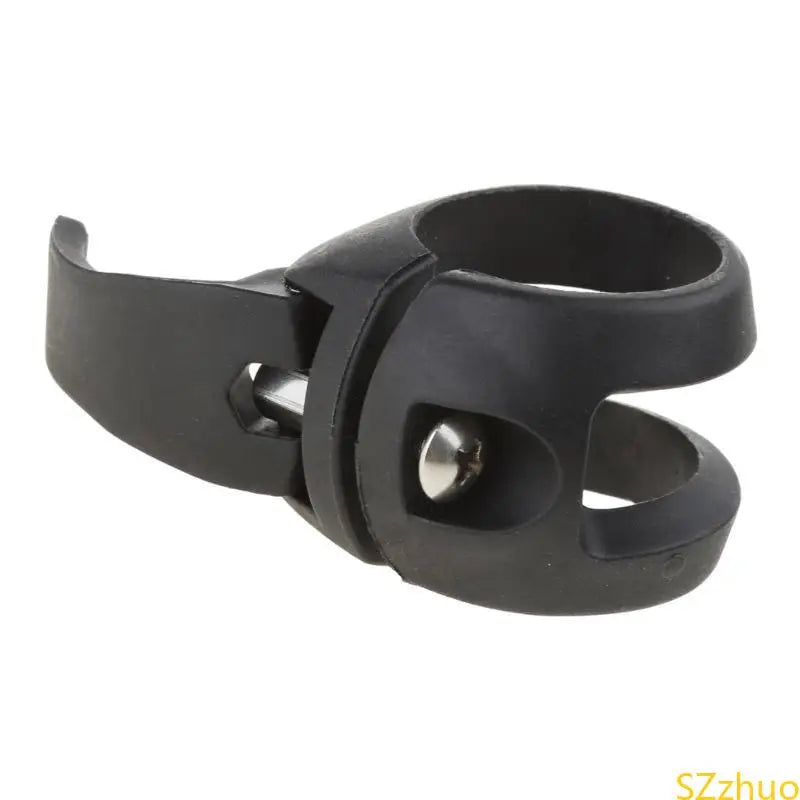Khóa nhôm màu đen, thiết kế hình tròn, có vít kim loại ở giữa.
