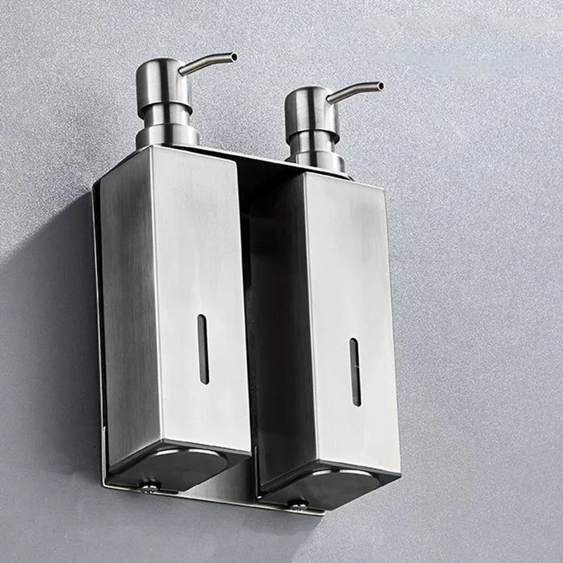 Hai bình đựng xà phòng inox treo tường, thiết kế hình hộp chữ nhật, màu bạc, vòi bơm kim loại.
