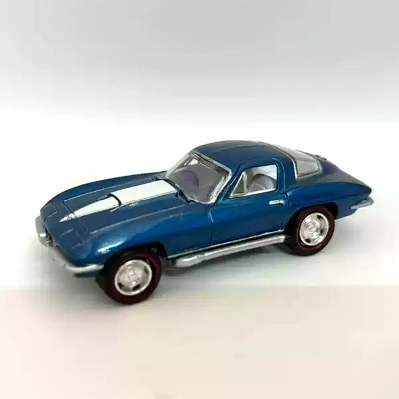 Mô Hình Xe Ranger 1984 1:64 Xanh Trắng - Quà Tặng Độc Quyền - Daisan Mart