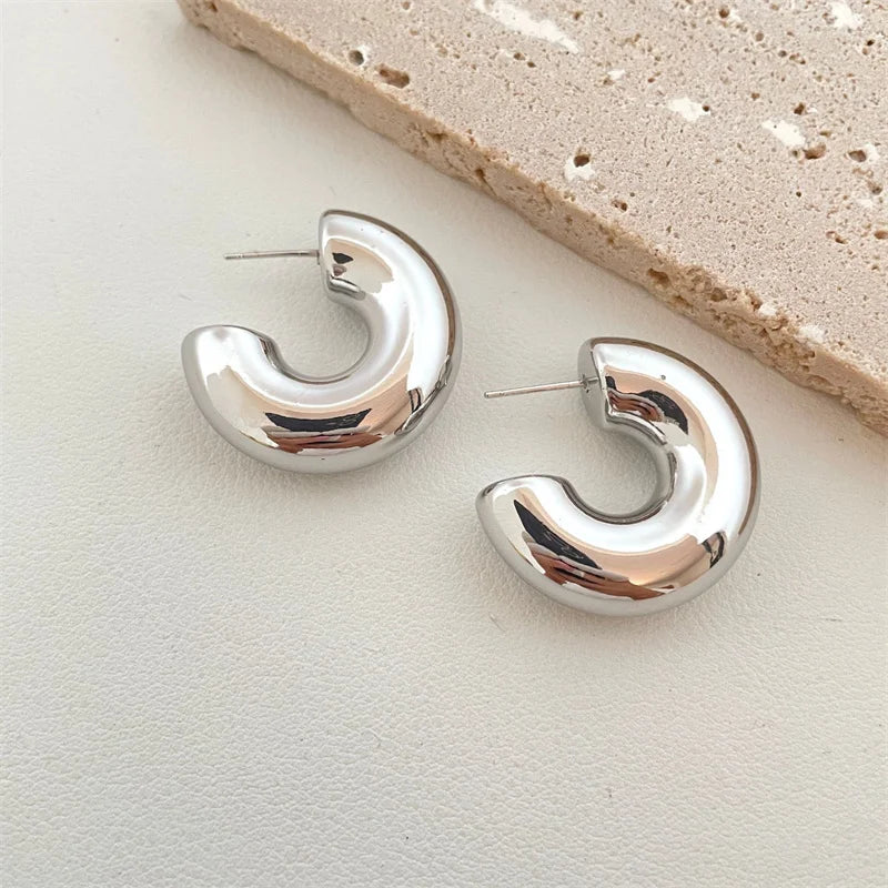 Women's Classic Thick Gold Teardrop Earrings