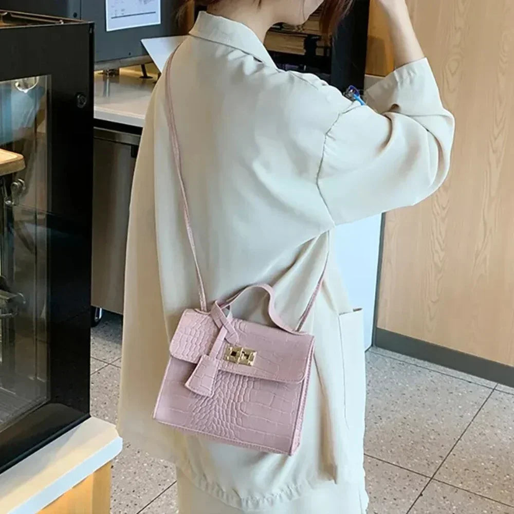 Women's Handbag Set 2024: Stylish &amp; Practical