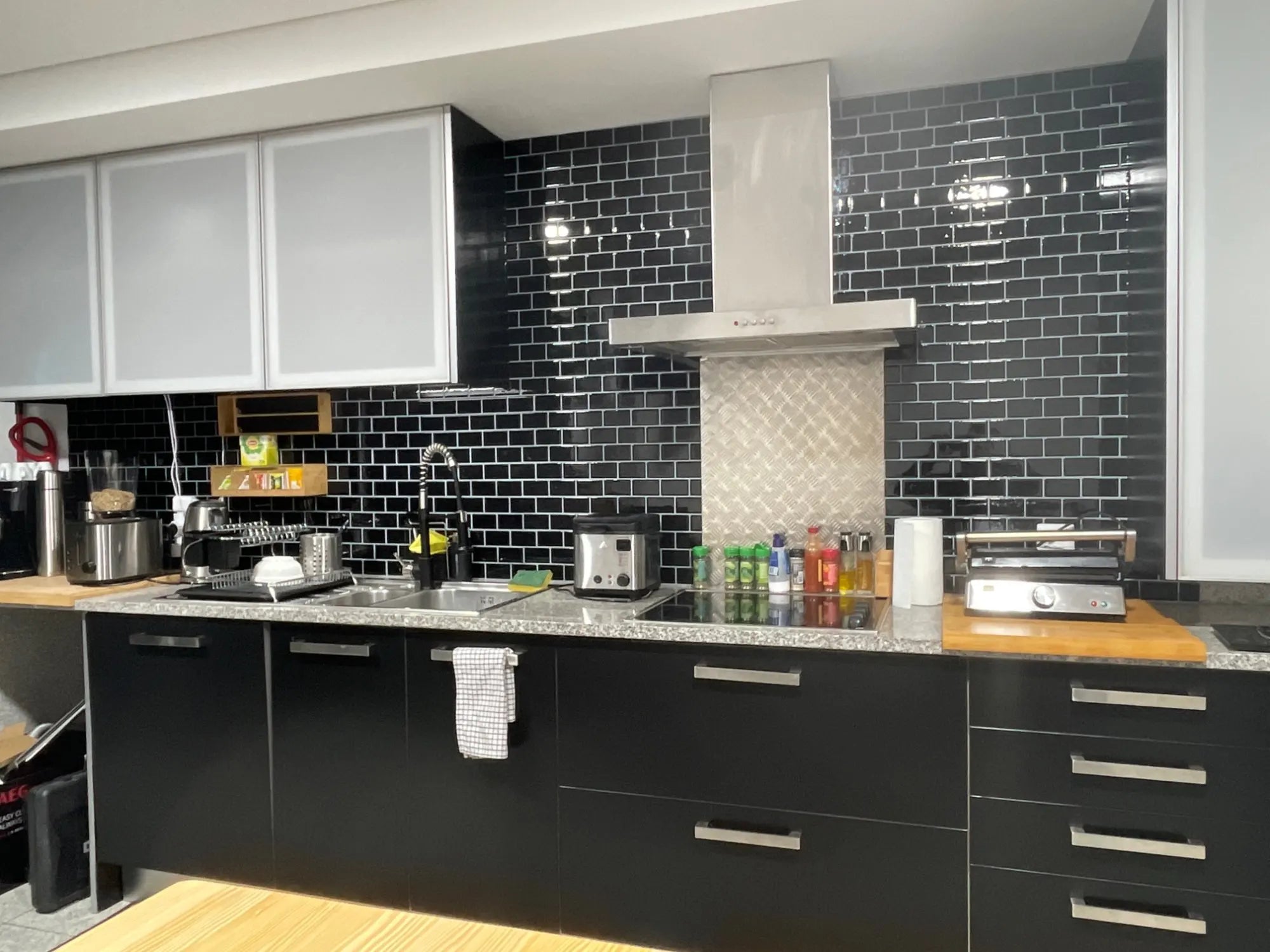 5/10pcs 3D Waterproof Kitchen Wall Sticker 12*12 inch Strong Adhesive Peel And Stick Tiles Home Wallpaper