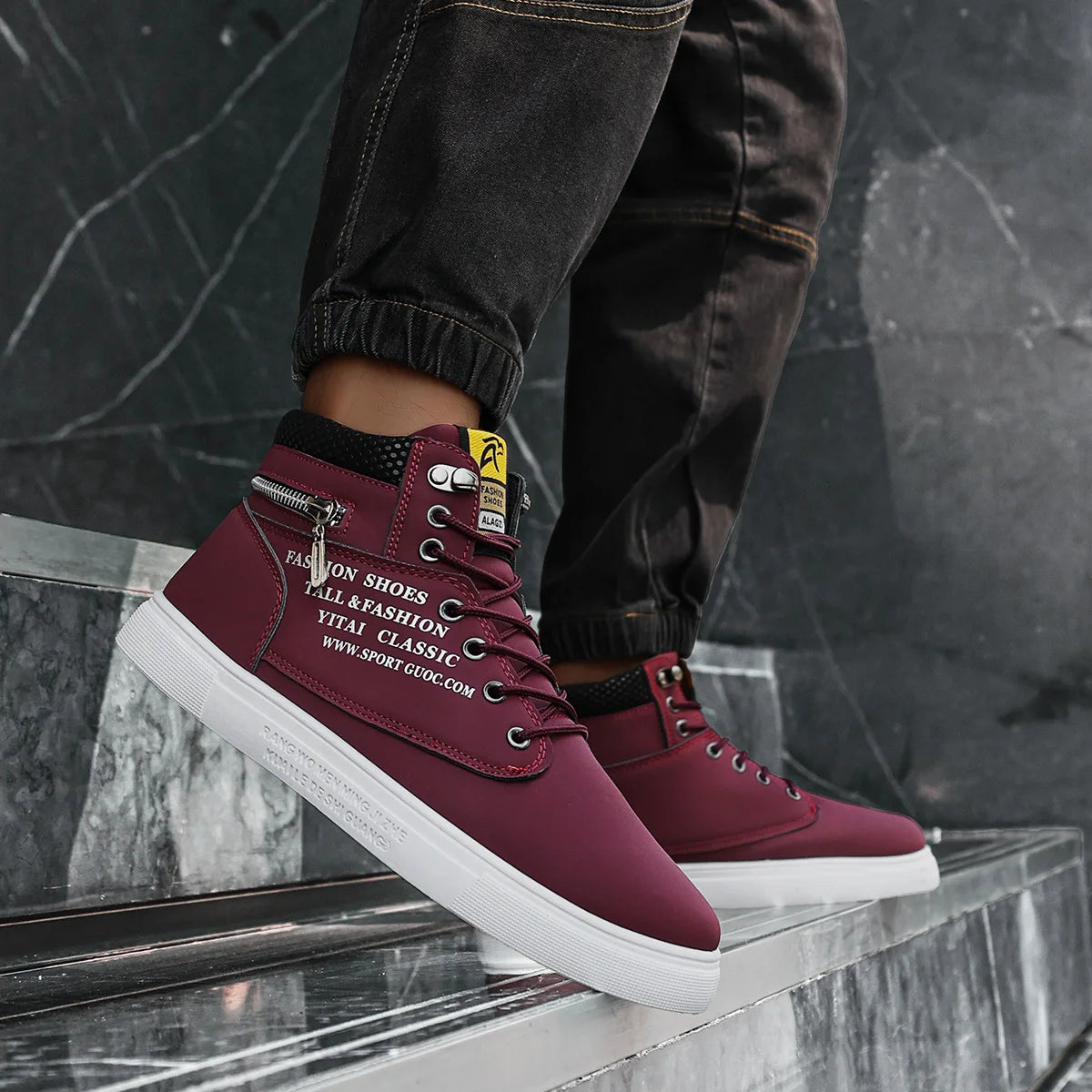 Men's Breathable High-Top Surfing Sneakers