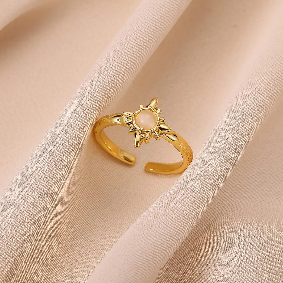 Chic Sun Jade Stone Women's Gold Ring Fashion Waterproof