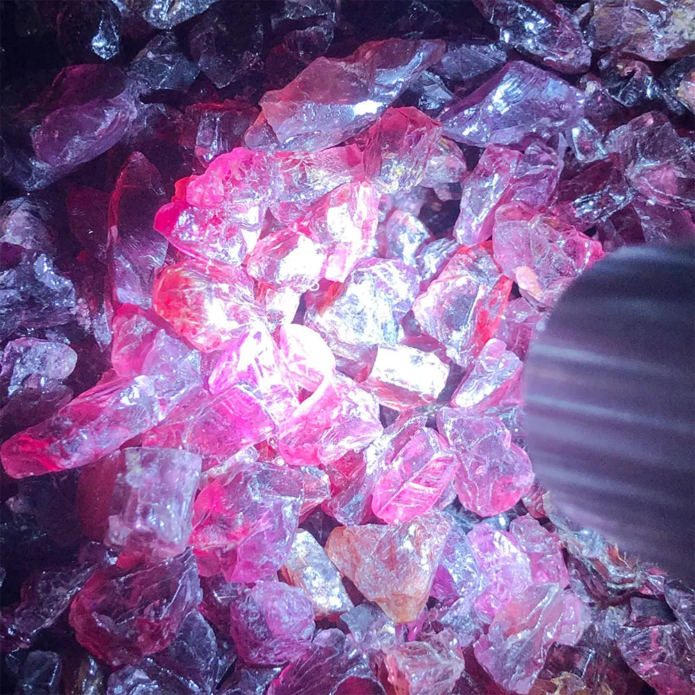 Rough Garnet for Home Decoration &amp; Feng Shui