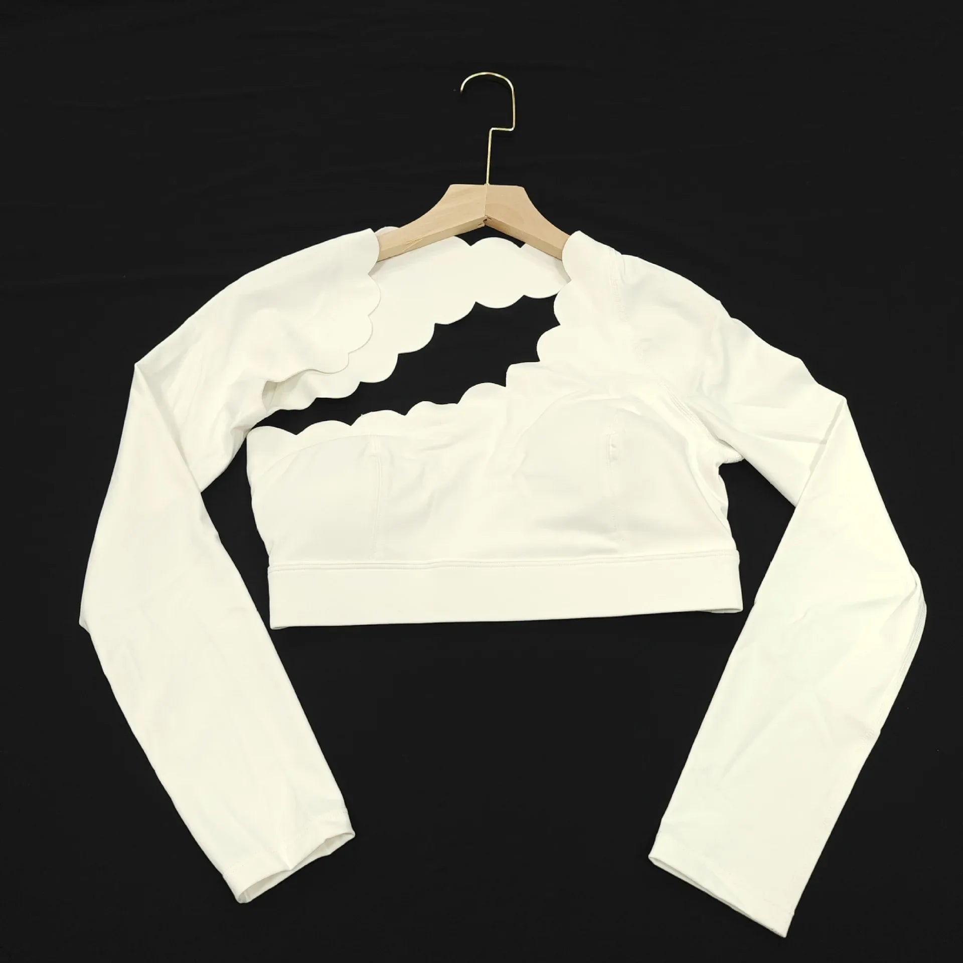 Áo Thun Nữ Lệch Vai Ôm Body Thể Thao Gợn Sóng