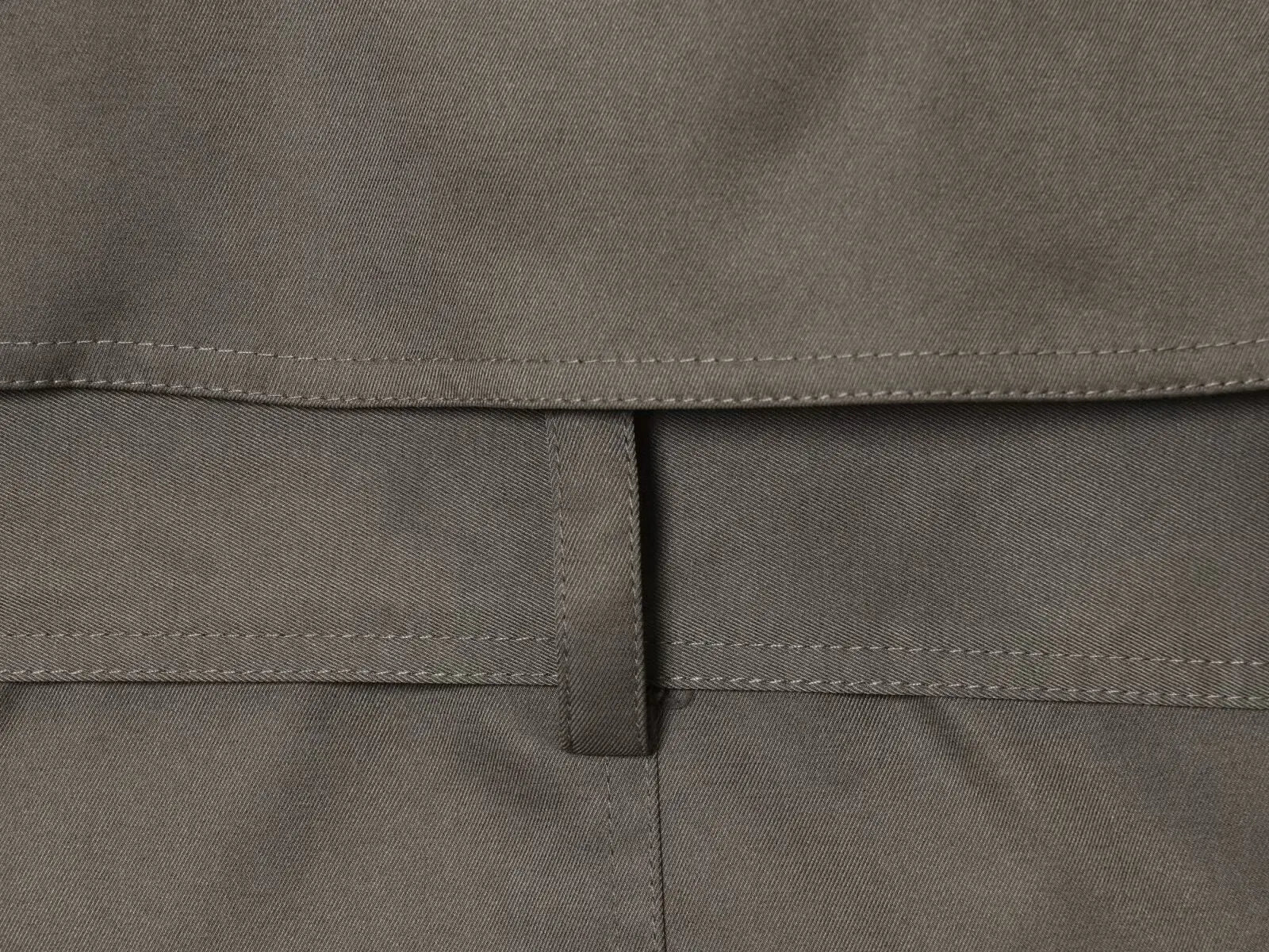 2025 Women's Coat European and American Style with Luxurious Belt