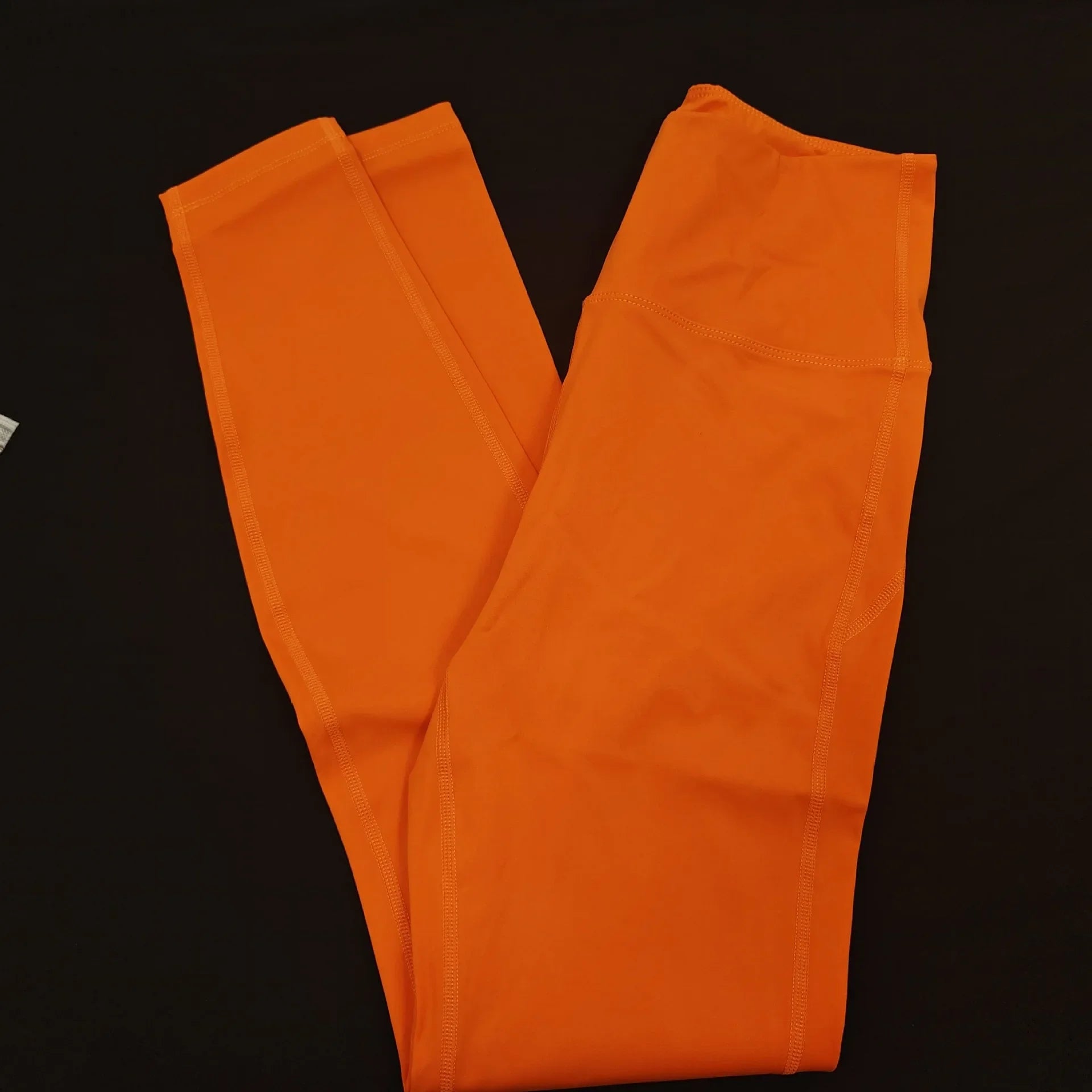 Áo Thun Nữ Lệch Vai Ôm Body Thể Thao Gợn Sóng