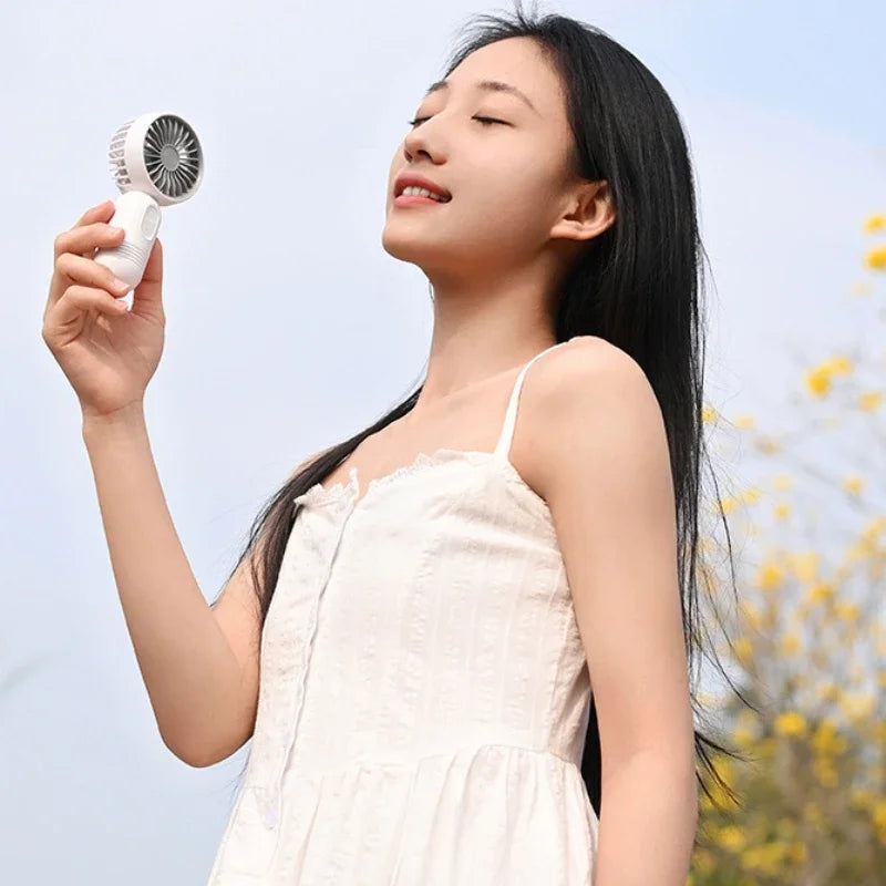 Quạt Mini Cầm Tay 3 Tốc Độ Sạc USB - Tiện Du Lịch