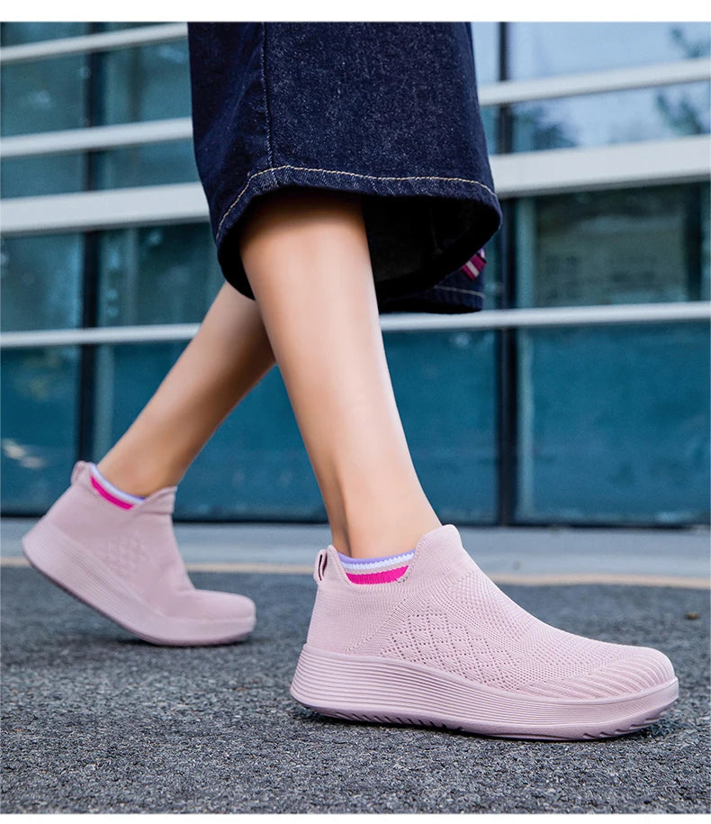 Men's and Women's Breathable Mesh Fashion Sports Shoes