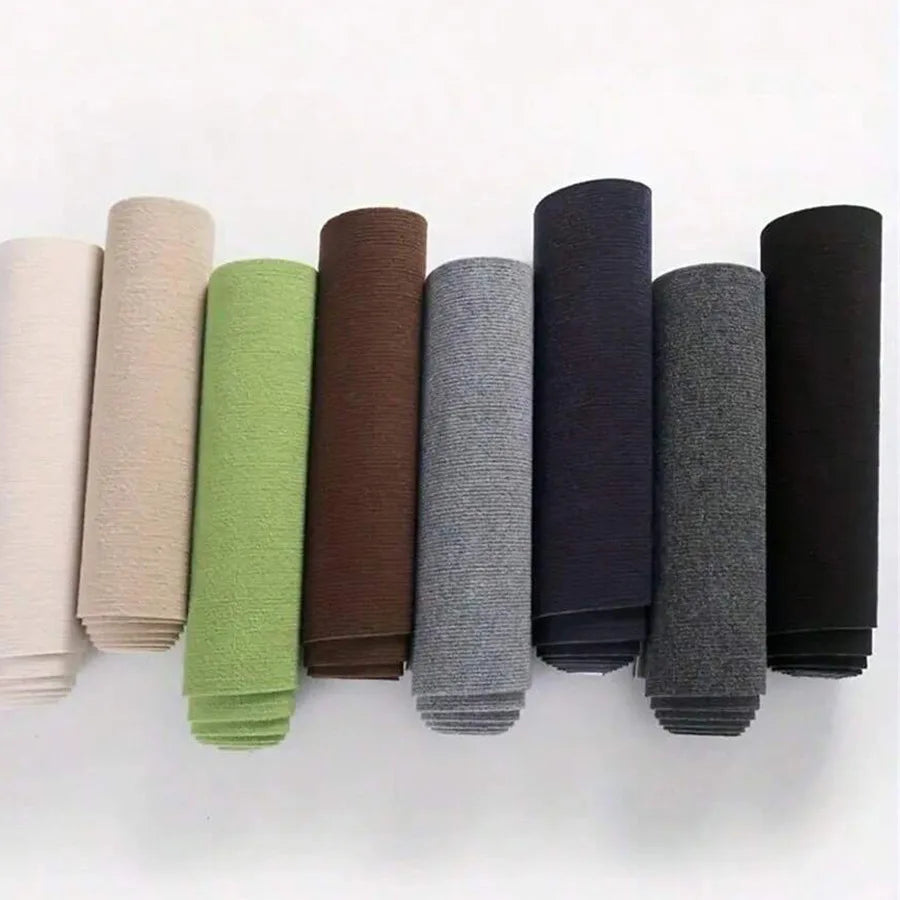 Self-adhesive floor tiles 30x30cm - Non-slip, easy to replace.