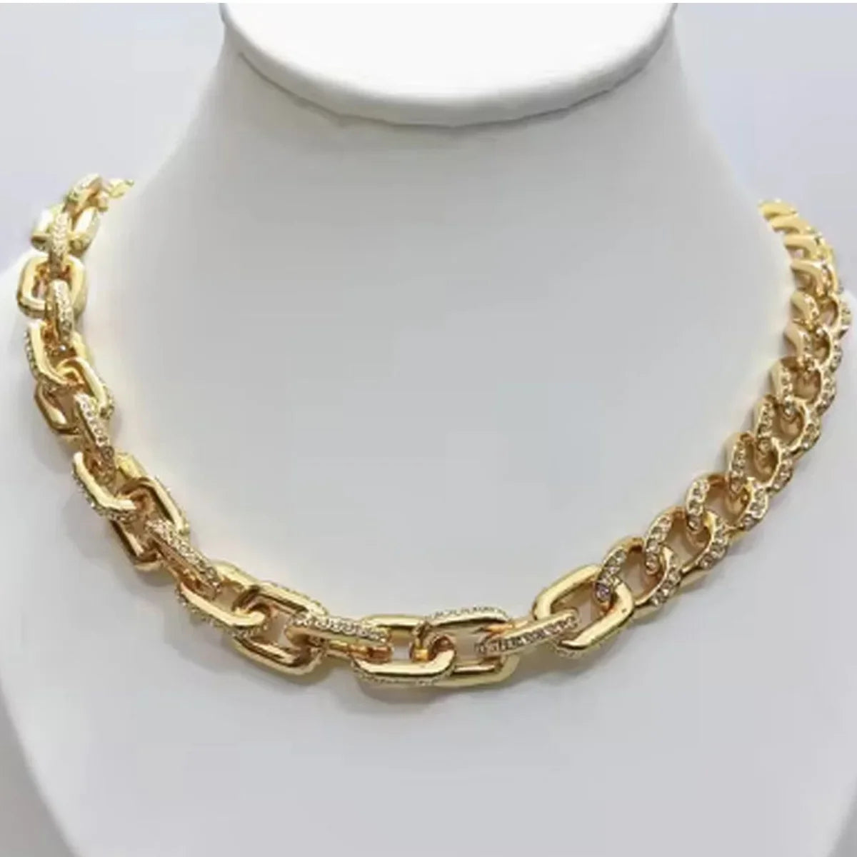 2025 Women's Jewelry Set: Gold, Silver, and Unique Gemstones